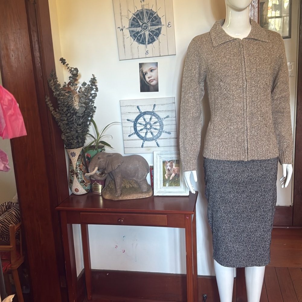 NWT northern reflections size small hand embroidered Elegant Cardigan Sweater